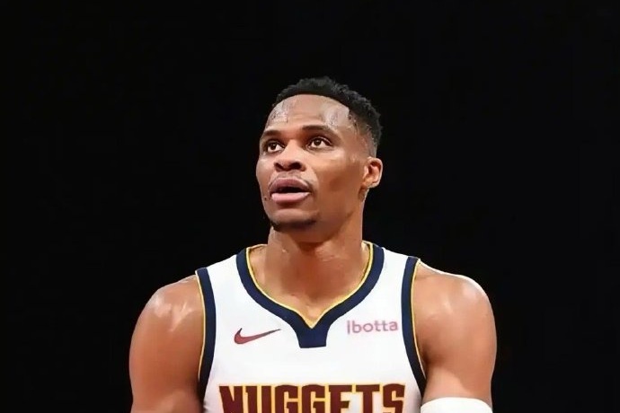 威少有望加盟勇士:重塑金州后場,沖擊冠軍新希望 威少有望加盟勇士:重塑金州后場,沖擊冠軍新希望