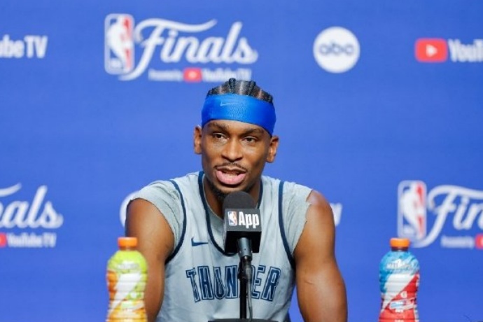 亞歷山大在總決賽G3中出現(xiàn)6次失誤,成為比賽轉(zhuǎn)折點 亞歷山大在總決賽G3中出現(xiàn)6次失誤,成為比賽轉(zhuǎn)折點