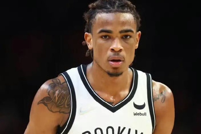 克拉克斯頓:湖人最可能得到的中鋒 克拉克斯頓:湖人最可能得到的中鋒