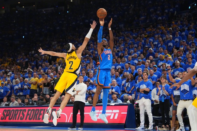 亞歷山大:2025年封神,比肩傳奇 亞歷山大:2025年封神,比肩傳奇