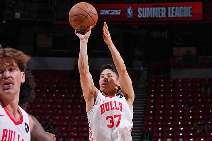 河村勇輝:NBA雙向合同與亞洲杯的艱難抉擇 河村勇輝:NBA雙向合同與亞洲杯的艱難抉擇